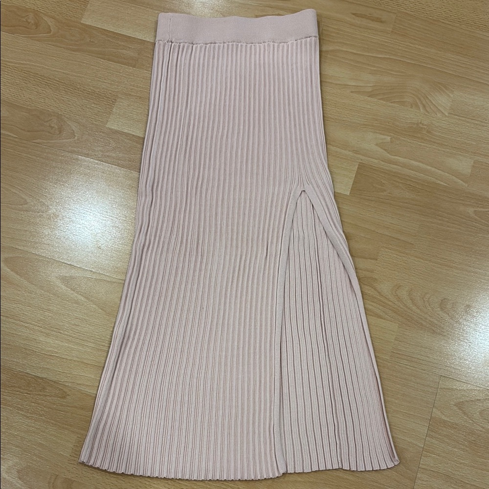Wilfred Zeta Ribbed Skirt